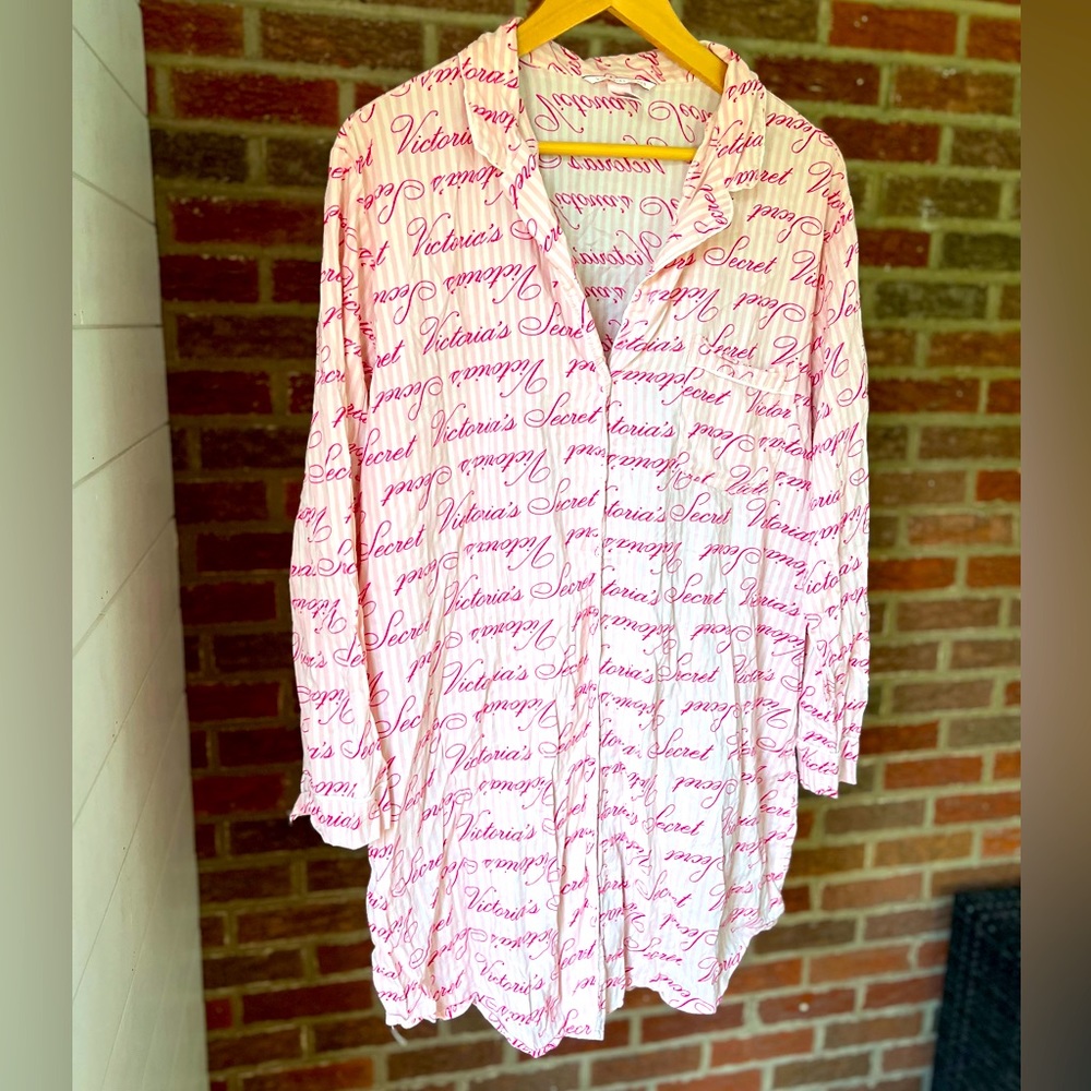 Victoria's Secret Pink Script Long Sleeve Sleep Shirt